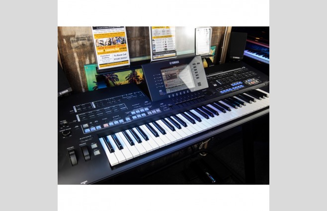 Used Yamaha Tyros 4SE Limited Edition & MS04 Speakers Ultimate Bundle (SN:BASH01025) - Image 3